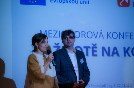 Fotografie z mezioborové konference „O životě na konci“  Fotografie z mezioborové konference „O životě na konci“